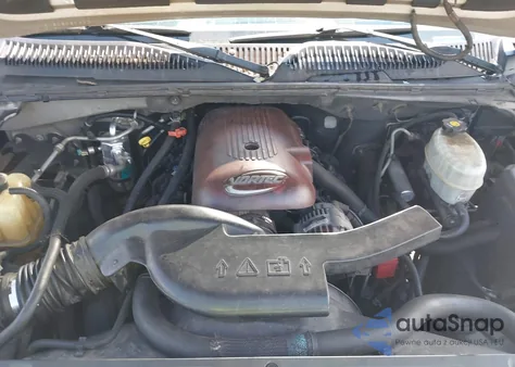 2004 Chevrolet Tahoe Ls from USA, damaged, VIN 1GNEC13Z44R197843